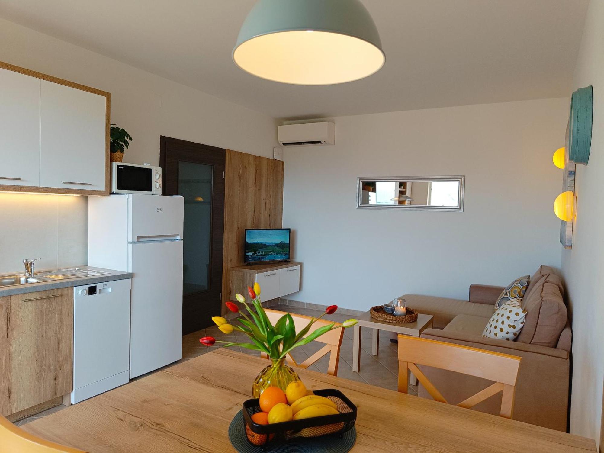 Haus Mit Meerblick Лопар Екстериор снимка