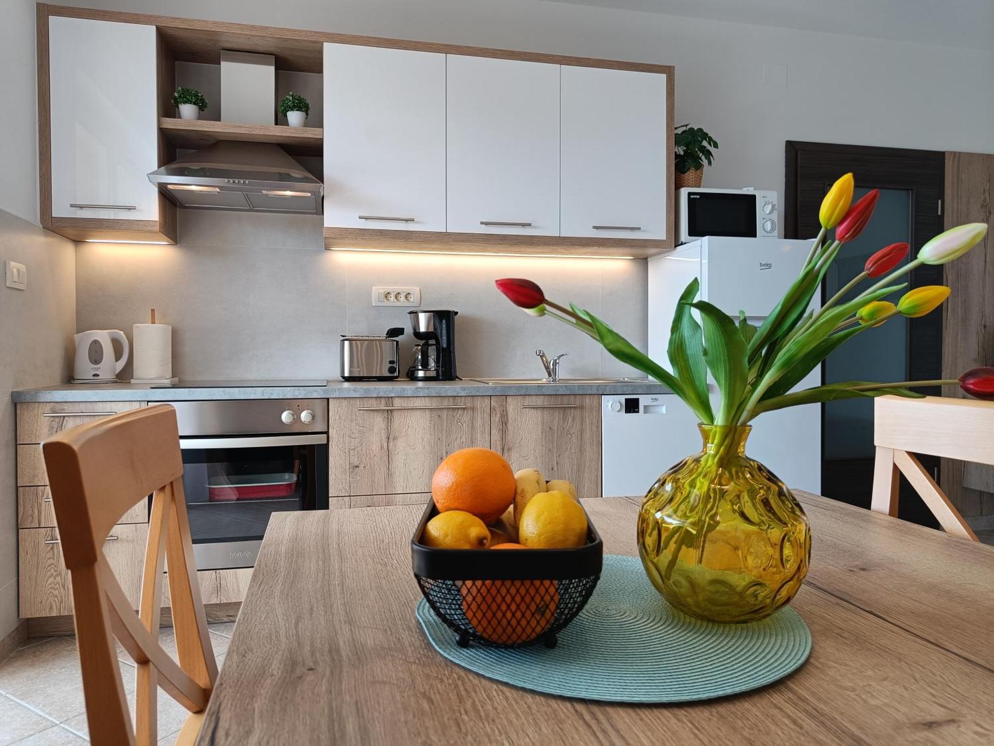 Haus Mit Meerblick Лопар Екстериор снимка