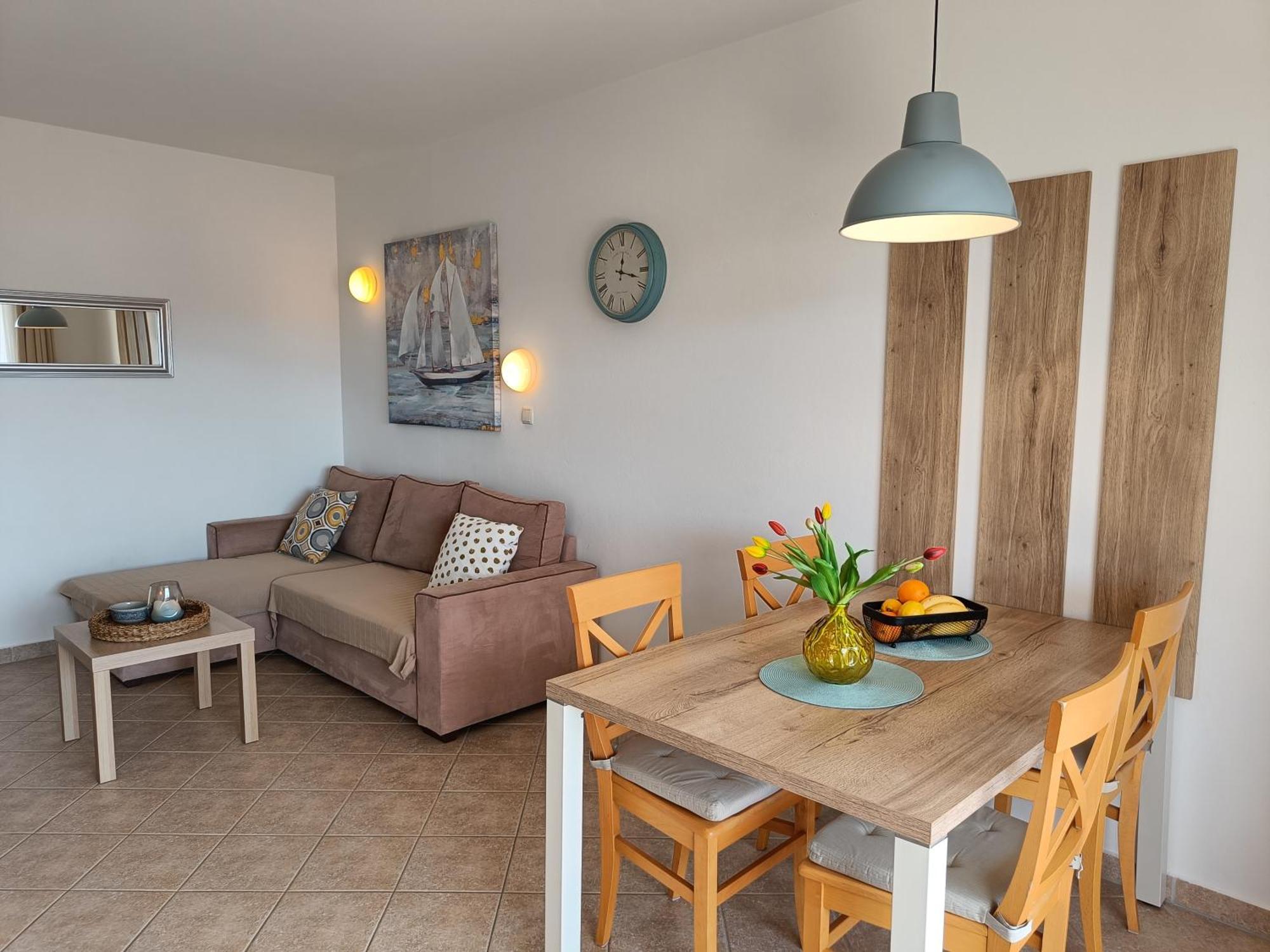 Haus Mit Meerblick Лопар Екстериор снимка
