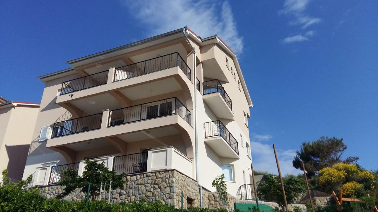 Haus Mit Meerblick Лопар Екстериор снимка