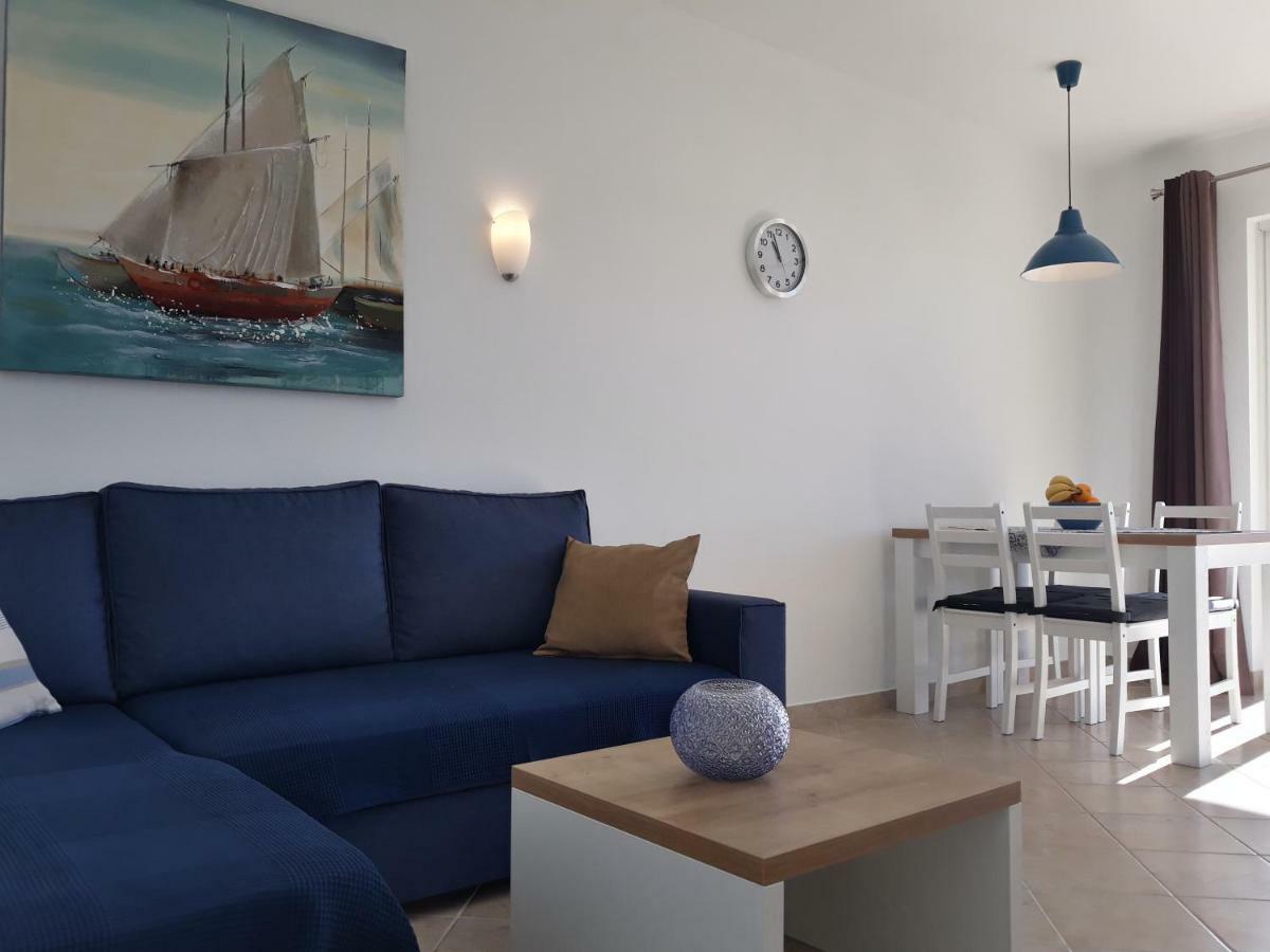 Haus Mit Meerblick Лопар Екстериор снимка