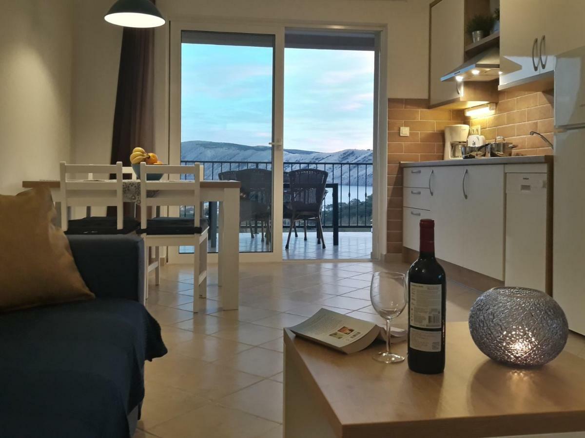 Haus Mit Meerblick Лопар Екстериор снимка