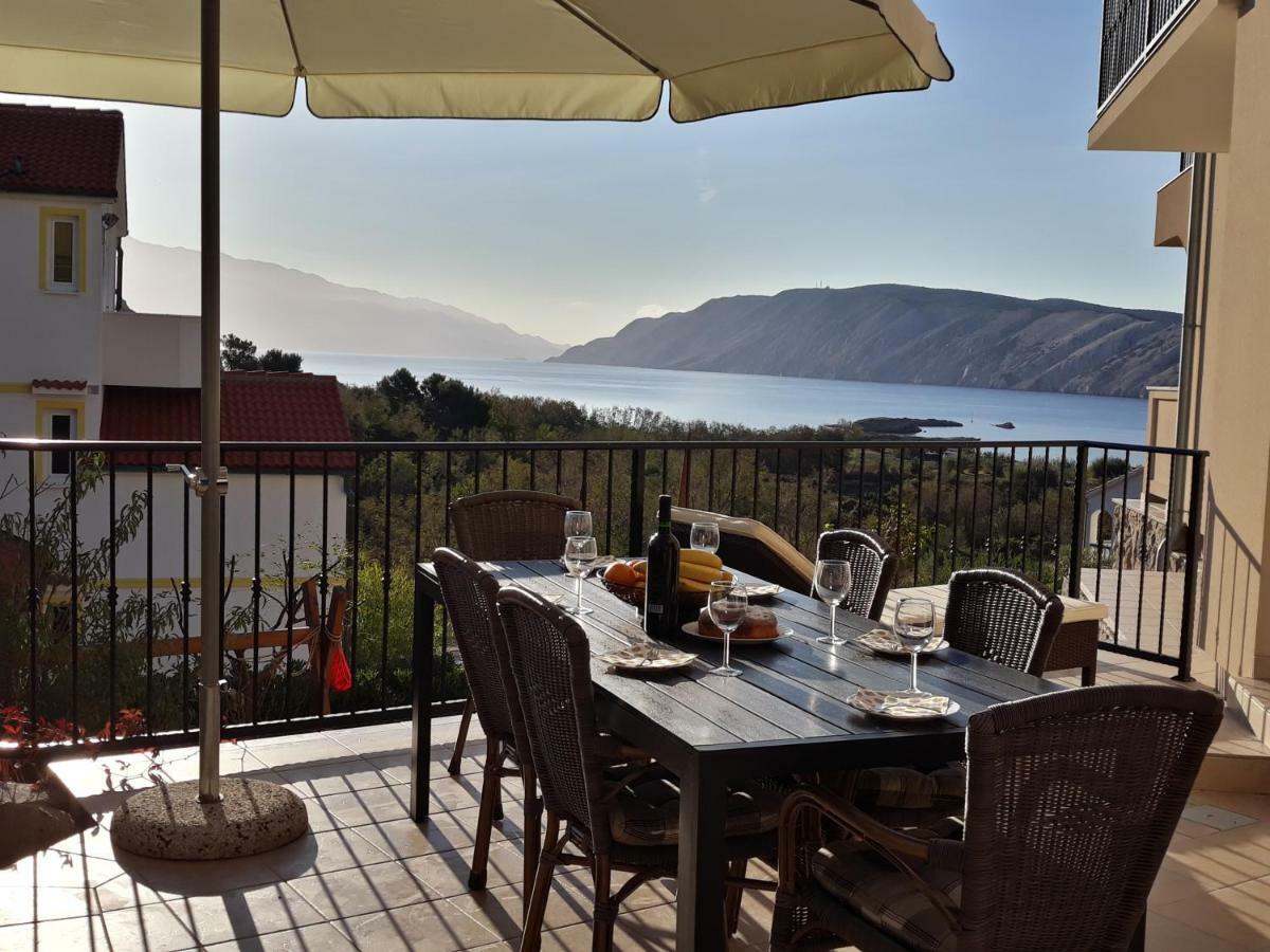 Haus Mit Meerblick Лопар Екстериор снимка