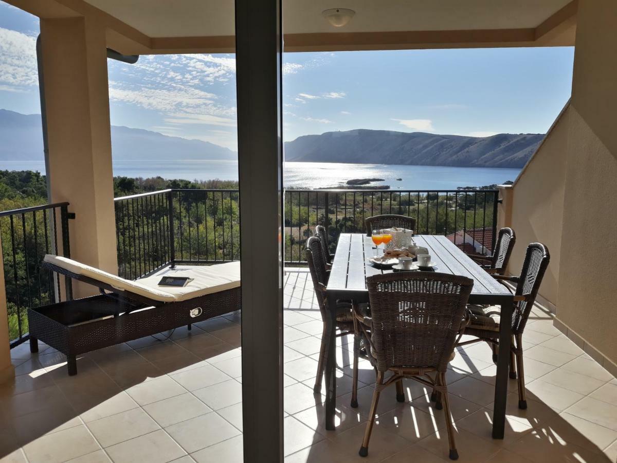 Haus Mit Meerblick Лопар Екстериор снимка